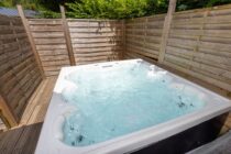 Accommodatie 9 Camping LeBourgdOisans Hebergement115 LechateaudeRochetaillee ciela village 17