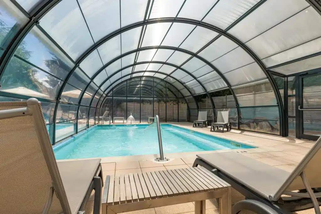 Camping LeBourgdOisans LeChateaudeRochetaillee Ciela Village Piscine couverte 85 1