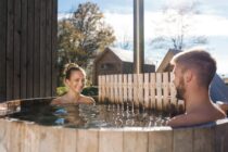 Alpes location chalet jacuzzi SPA 9 camping avec jacuzzi dans les alpes